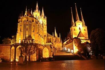 پانسیون Markthof Am Dom