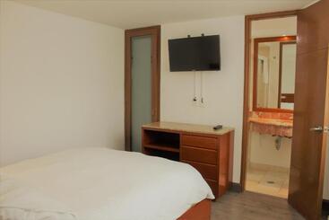 هتل آپارتمان Condesa Suites