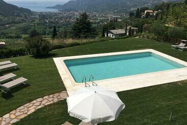 בית מלון כפרי Bellavista Relax   Adults Only