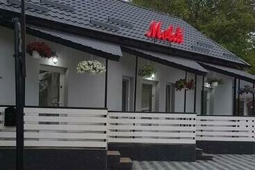 ホテル Cazare Moldi Btt