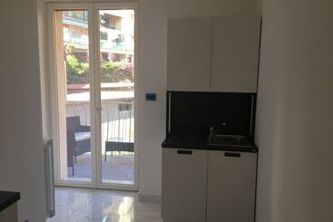 بنسيون Le Divine Di Via Olivieri   Reception Via Xxv Aprile 5