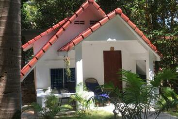 הוסטל Bunnan Bungalows And Restaurant