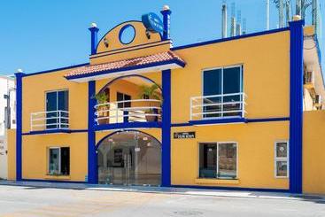 هتل Yumkiin   Cerca Del Ferry Y Terminal Ado