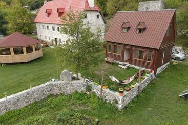 Пансион Bujtina Terthorja