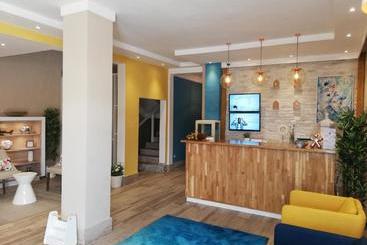 בית מלון כפרי Semiramis Hmj