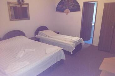 膳宿费 Casa Anemyra