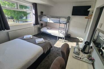 Общежитие Y Gwynedd Inn