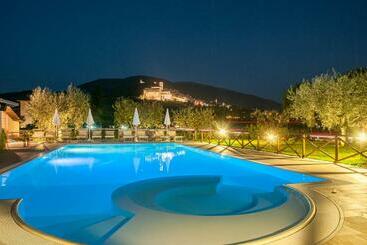 هتل Agriturismo La Panoramica