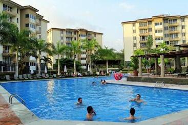 هتل آپارتمان Jaco Beach Condos