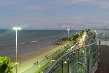 هتل آپارتمان Manaira Flat