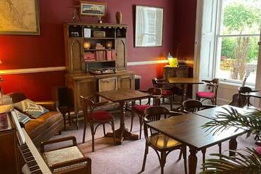 膳宿费 Moffat Independent Hostel