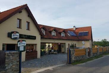 ペンション Penzion U Zatoky