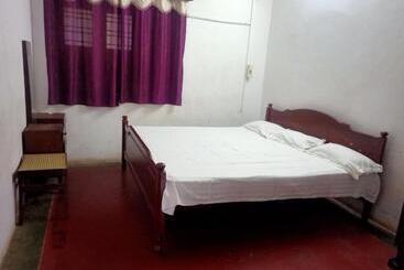 פנסיון Vacation Home Stay