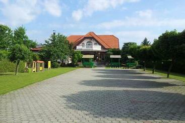 پانسیون Vila šiftar