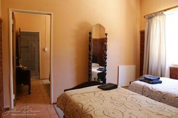 ホテル Mieliefontein Karoo Guest Farm