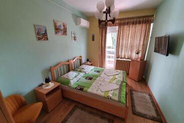 פנסיון Panoráma Vendégház