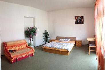 پانسیون Penzion Pupendo