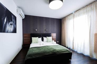 ペンション Penzion V Jízdárně