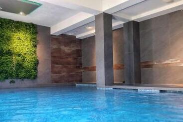 פנסיון Vila Topaz