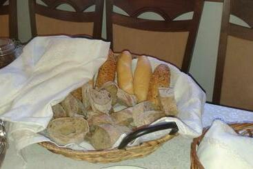 Tiffán's Pincészet és Panzió