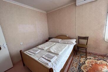 Apricot Tree B&b