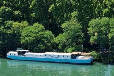 צימר Peniche Althea