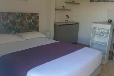 هتل آپارتمان Calvi Appart Hôtel