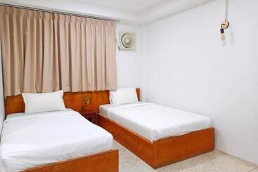 Hotel Bangsaphan Resort