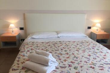 בית מלון כפרי Eden