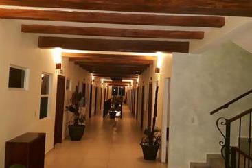 هتل Veranda