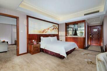 Vienna Hotel Shenzhen Pingshan Shenshan Road