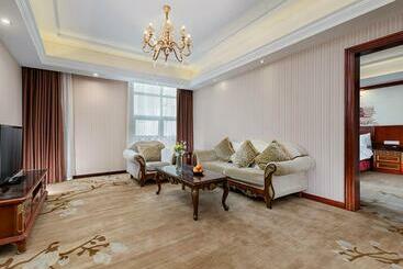 Vienna Hotel Shenzhen Pingshan Shenshan Road
