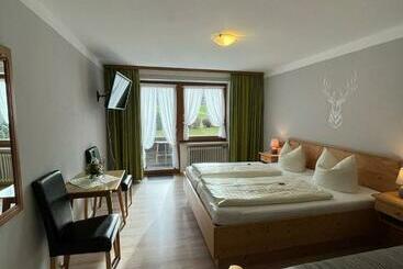 펜션 Gasthof Zum Ott