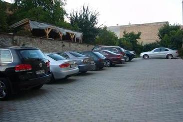 تختخواب و صبحانه Erhardt Superior Rooms
