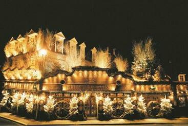 هتل La Taverne Des Deux Augustins