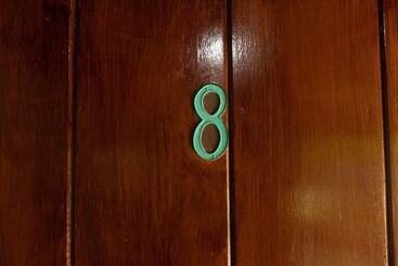 هتل Los Robles Capurgana