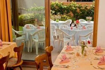 בית מלון כפרי Pension Steingarten