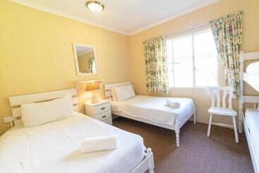 渡假胜地 Lake Naverone Holiday Cottages