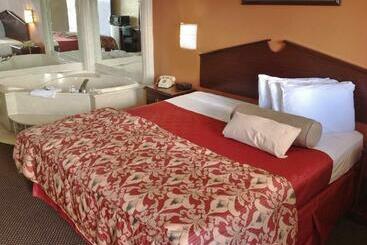 فندق America S Best Inn Warren Detroit