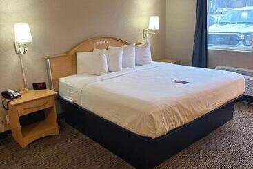 فندق Baymont By Wyndham Lawrenceburg