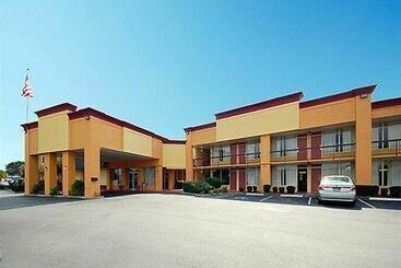 هتل Econo Lodge Choice S I 95 Savannah Gateway 24 Hour Fitness Center On Site Guest Laundry On Site Perk
