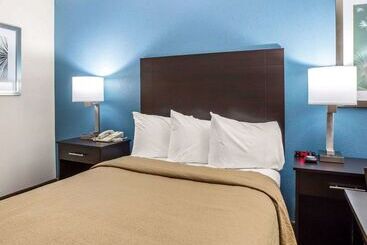Отель Quality Inn