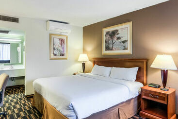 فندق Econo Lodge