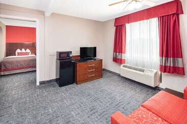 فندق Ramada By Wyndham Alpharetta Atlanta North