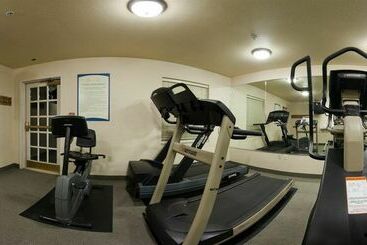 هتل Staybridge Suites Lincoln I 80, An Ihg