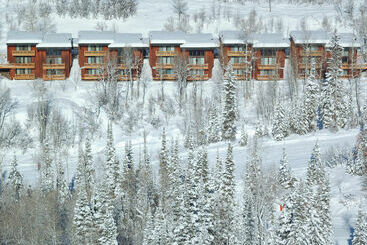 هتل Storm Meadows Townhomes