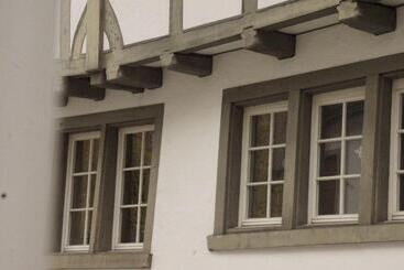 ホテル Vadian Garni