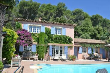 ベッドアンドブレックファースト Le Mas Des Cigales