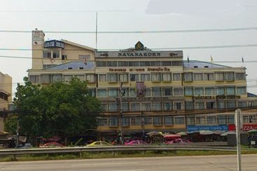 호텔 Navanakorn Golden View
