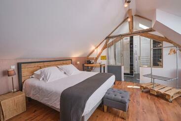 קוטג'' Les Olivanies